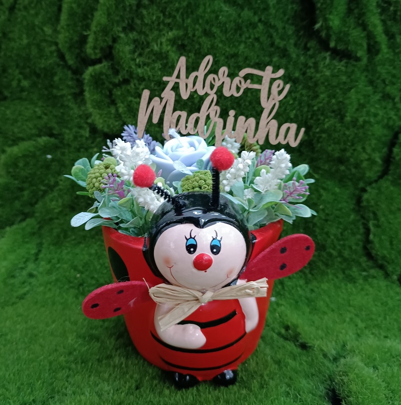 JOANINHA C/ARRANJO 12X12CM