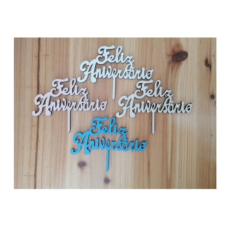 MADEIRA- FELIZ ANIVERSARIO C/PE BRANCO 10CM