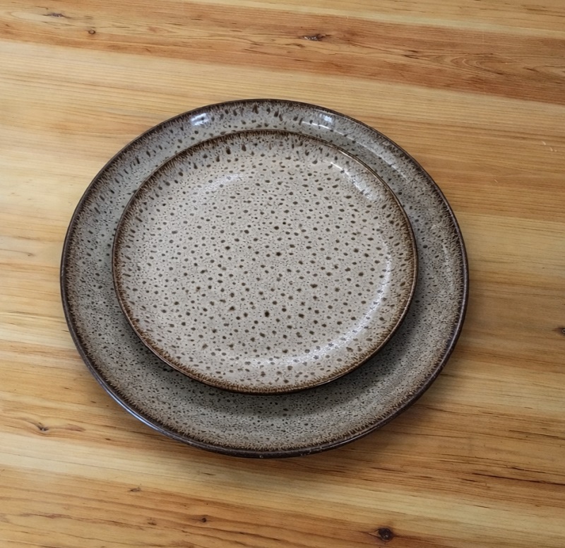 FJCM 556- PRATO RASO 27CM 01.205-1N