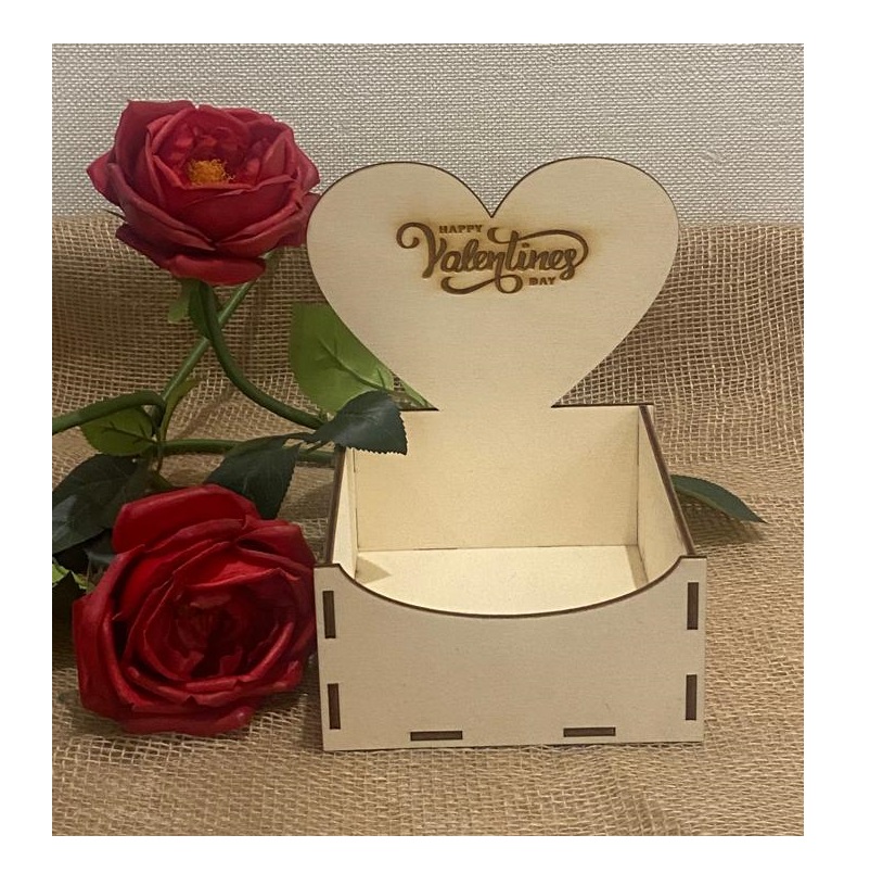 MADEIRA- CAIXA CORAÇAO VALENTINES DAY CHOUPO 15X20CM